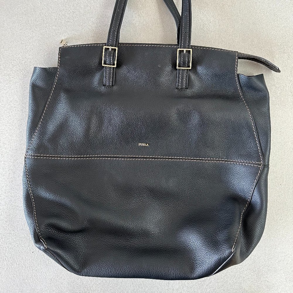 Furla purse